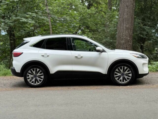 Білий Форд Ескейп, об'ємом двигуна 2 л та пробігом 32 тис. км за 5500 $, фото 7 на Automoto.ua