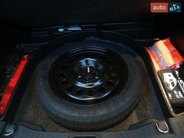 Білий Форд Ескейп, об'ємом двигуна 2 л та пробігом 58 тис. км за 19000 $, фото 16 на Automoto.ua