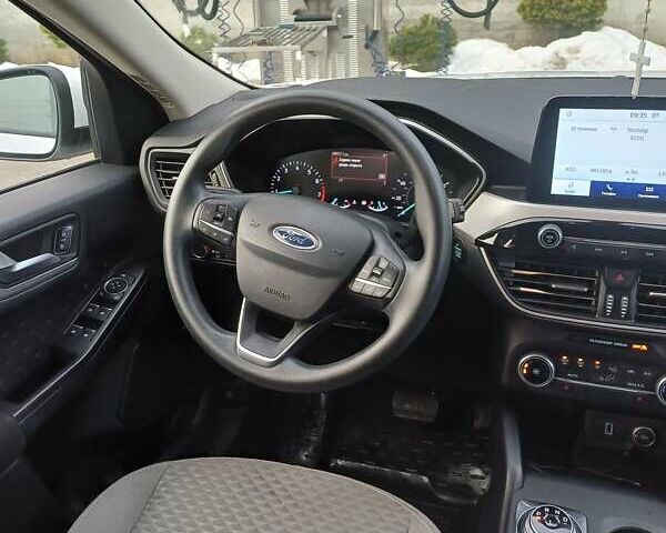 Белый Форд Эскейп, объемом двигателя 1.5 л и пробегом 50 тыс. км за 18200 $, фото 11 на Automoto.ua