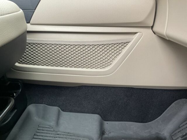 Белый Форд Эскейп, объемом двигателя 2.5 л и пробегом 72 тыс. км за 22400 $, фото 12 на Automoto.ua