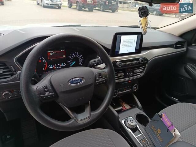 Белый Форд Эскейп, объемом двигателя 1.5 л и пробегом 129 тыс. км за 15500 $, фото 15 на Automoto.ua