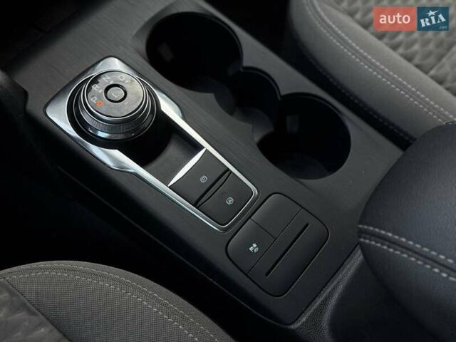 Білий Форд Ескейп, об'ємом двигуна 2.5 л та пробігом 60 тис. км за 19500 $, фото 38 на Automoto.ua