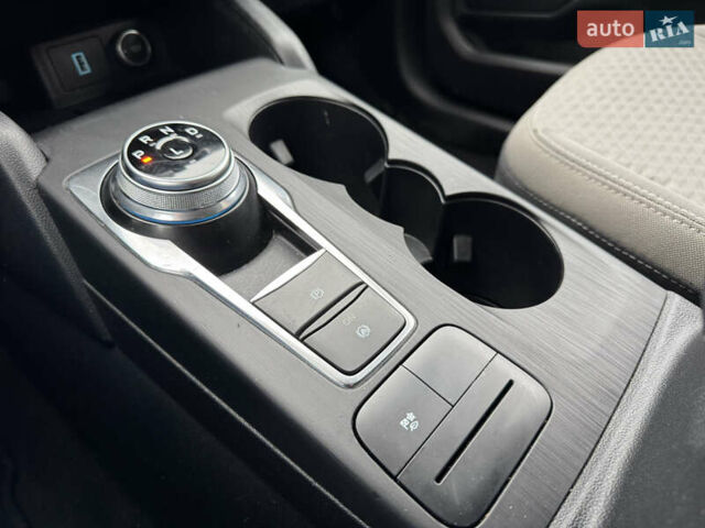 Белый Форд Эскейп, объемом двигателя 2.5 л и пробегом 73 тыс. км за 20800 $, фото 9 на Automoto.ua