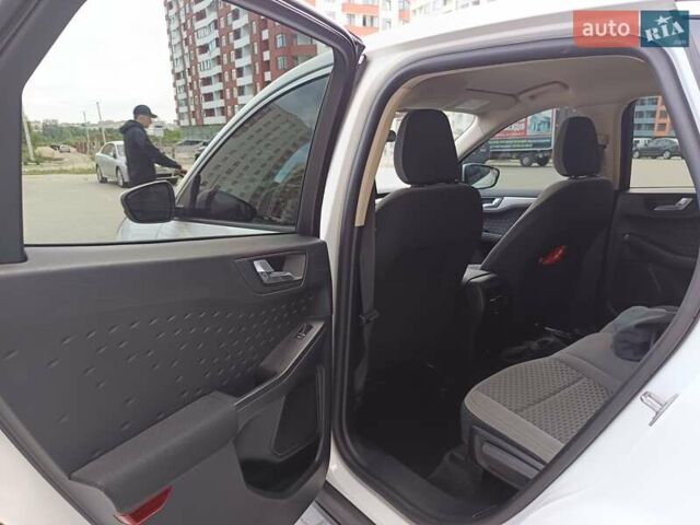 Белый Форд Эскейп, объемом двигателя 1.5 л и пробегом 129 тыс. км за 15500 $, фото 11 на Automoto.ua