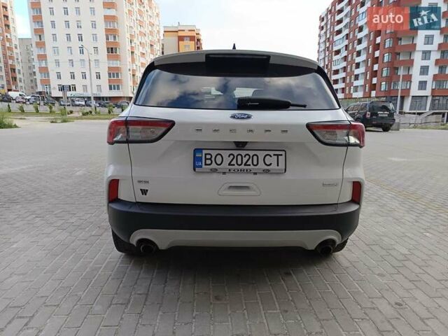 Белый Форд Эскейп, объемом двигателя 1.5 л и пробегом 129 тыс. км за 15500 $, фото 4 на Automoto.ua