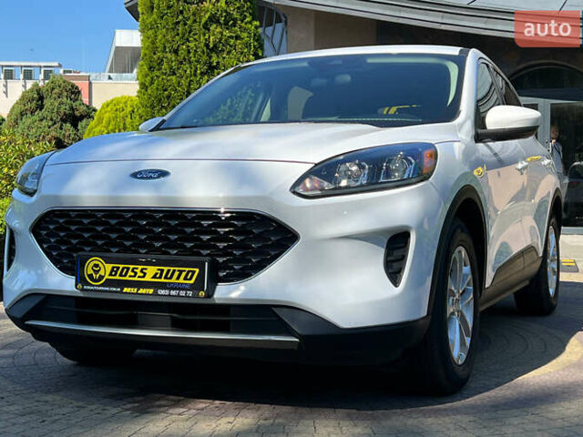 Білий Форд Ескейп, об'ємом двигуна 1.5 л та пробігом 57 тис. км за 17690 $, фото 2 на Automoto.ua