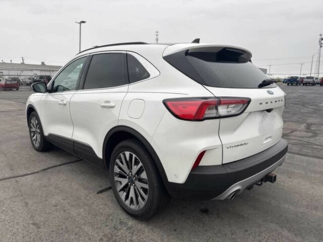 Белый Форд Эскейп, объемом двигателя 2 л и пробегом 40 тыс. км за 3250 $, фото 3 на Automoto.ua