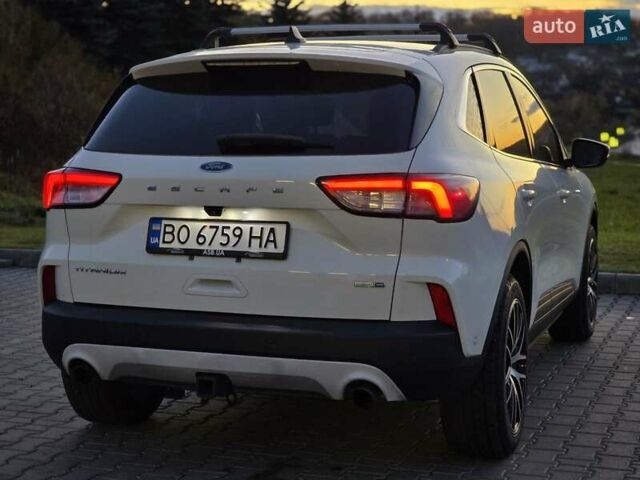 Форд Эскейп 2020 в Тернополе на Automoto.ua Белый Форд Эскейп, объемом двигателя 2 л и пробегом 89 тыс. км за 17499 $, фото 16 на Automoto.ua
