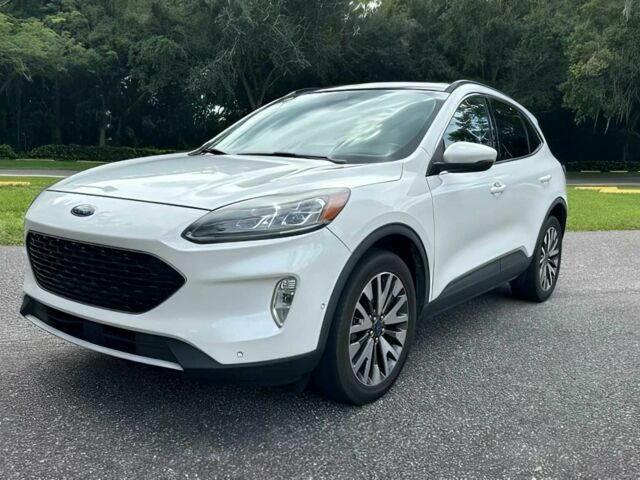 Белый Форд Эскейп, объемом двигателя 2 л и пробегом 30 тыс. км за 10000 $, фото 1 на Automoto.ua