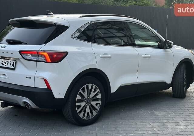 Белый Форд Эскейп, объемом двигателя 2.49 л и пробегом 73 тыс. км за 24400 $, фото 7 на Automoto.ua