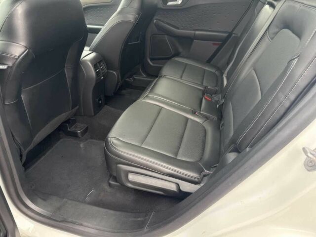 Белый Форд Эскейп, объемом двигателя 2 л и пробегом 40 тыс. км за 3250 $, фото 13 на Automoto.ua