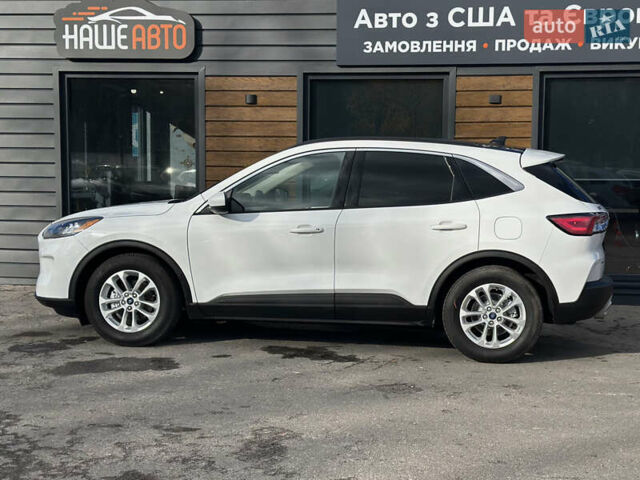 Белый Форд Эскейп, объемом двигателя 1.5 л и пробегом 110 тыс. км за 15999 $, фото 9 на Automoto.ua