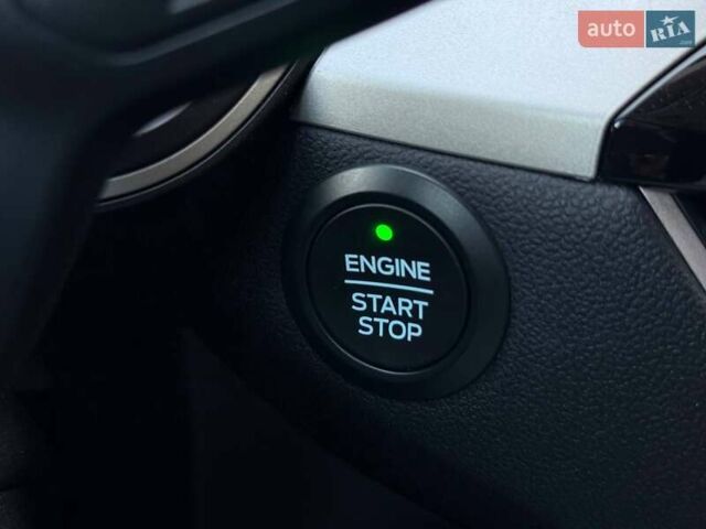 Білий Форд Ескейп, об'ємом двигуна 2.5 л та пробігом 60 тис. км за 19500 $, фото 33 на Automoto.ua