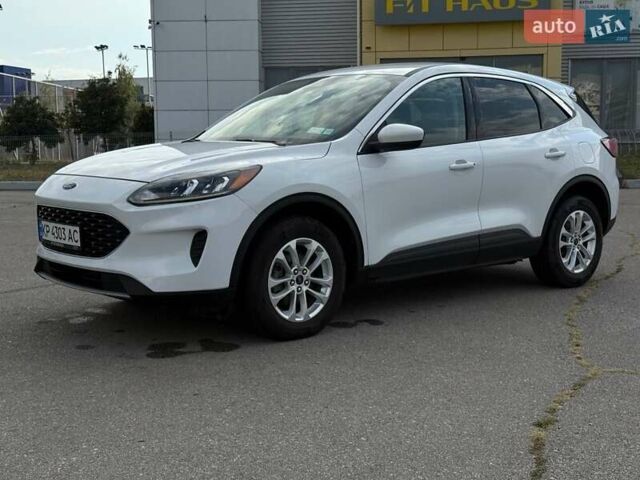 Белый Форд Эскейп, объемом двигателя 1.5 л и пробегом 129 тыс. км за 16000 $, фото 9 на Automoto.ua
