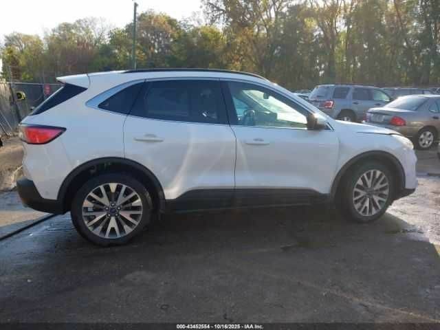 Белый Форд Эскейп, объемом двигателя 2.5 л и пробегом 98 тыс. км за 5500 $, фото 12 на Automoto.ua