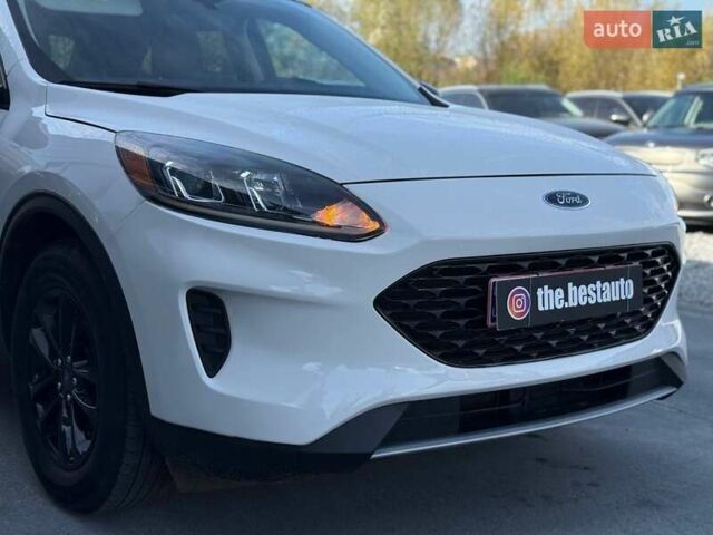 Білий Форд Ескейп, об'ємом двигуна 2.5 л та пробігом 60 тис. км за 19500 $, фото 15 на Automoto.ua