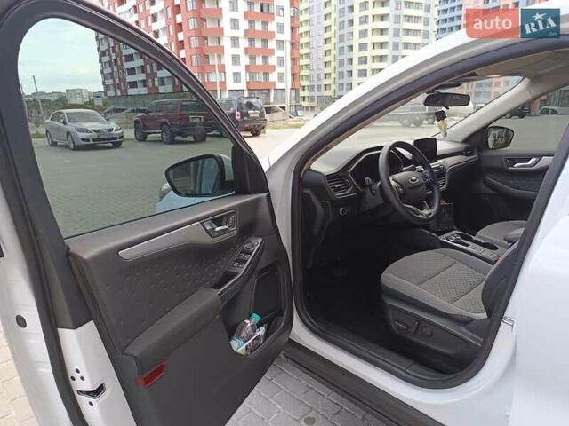 Белый Форд Эскейп, объемом двигателя 1.5 л и пробегом 129 тыс. км за 15500 $, фото 8 на Automoto.ua