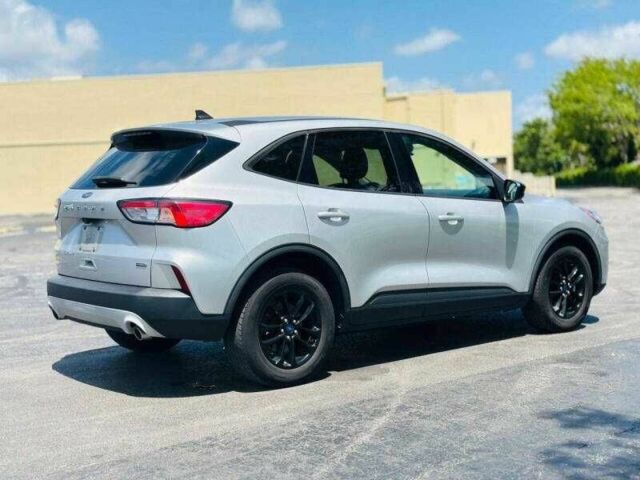 Белый Форд Эскейп, объемом двигателя 2.5 л и пробегом 89 тыс. км за 3700 $, фото 2 на Automoto.ua