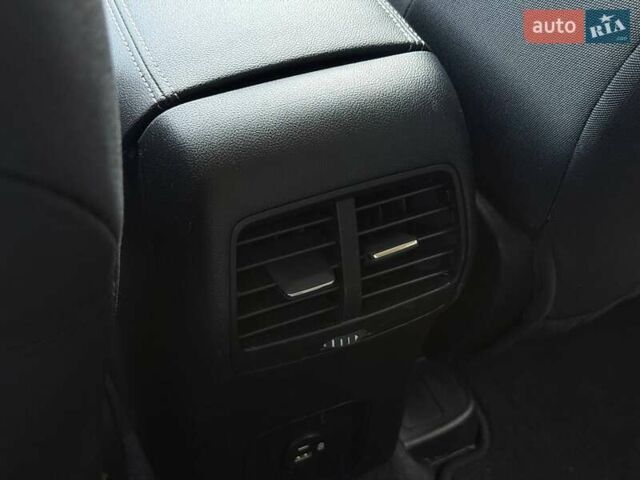 Білий Форд Ескейп, об'ємом двигуна 2.5 л та пробігом 60 тис. км за 19500 $, фото 46 на Automoto.ua