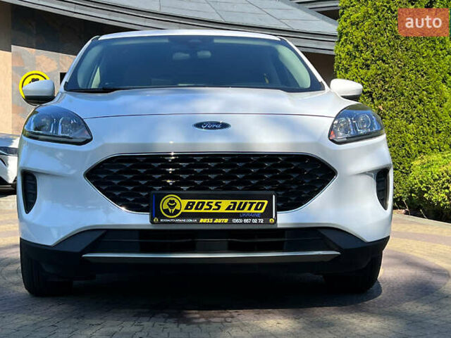 Білий Форд Ескейп, об'ємом двигуна 1.5 л та пробігом 57 тис. км за 17690 $, фото 1 на Automoto.ua