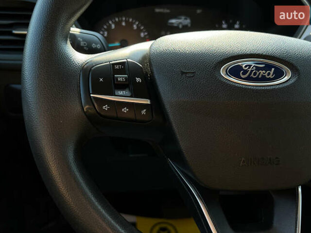 Білий Форд Ескейп, об'ємом двигуна 1.5 л та пробігом 57 тис. км за 17690 $, фото 18 на Automoto.ua