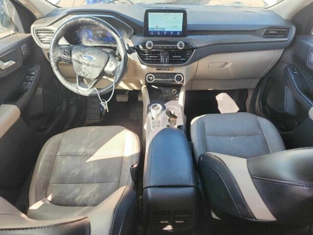 Белый Форд Эскейп, объемом двигателя 2 л и пробегом 67 тыс. км за 3500 $, фото 7 на Automoto.ua