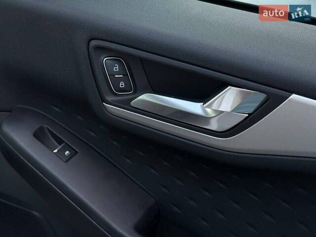 Білий Форд Ескейп, об'ємом двигуна 2.5 л та пробігом 60 тис. км за 19500 $, фото 59 на Automoto.ua