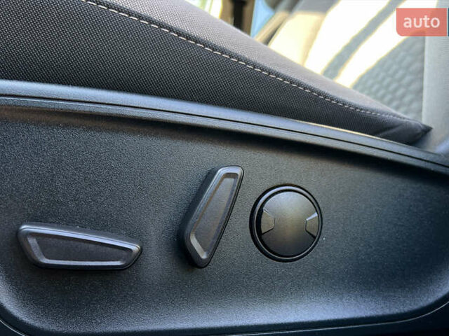 Білий Форд Ескейп, об'ємом двигуна 1.5 л та пробігом 57 тис. км за 17690 $, фото 9 на Automoto.ua