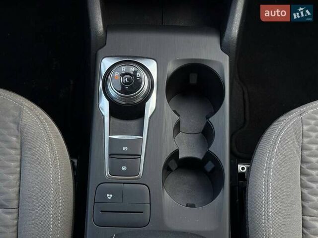 Білий Форд Ескейп, об'ємом двигуна 2.5 л та пробігом 60 тис. км за 19500 $, фото 49 на Automoto.ua