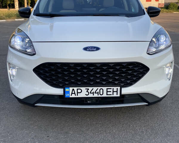Форд Эскейп 2020 в Запорожье на Automoto.ua Белый Форд Эскейп, объемом двигателя 2 л и пробегом 83 тыс. км за 20300 $, фото 17 на Automoto.ua