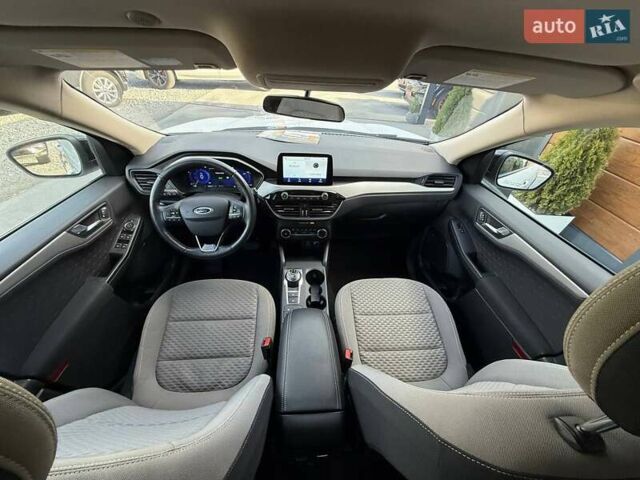 Білий Форд Ескейп, об'ємом двигуна 2.5 л та пробігом 60 тис. км за 19500 $, фото 50 на Automoto.ua