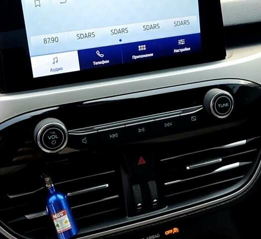 Білий Форд Ескейп, об'ємом двигуна 1.5 л та пробігом 59 тис. км за 14300 $, фото 2 на Automoto.ua