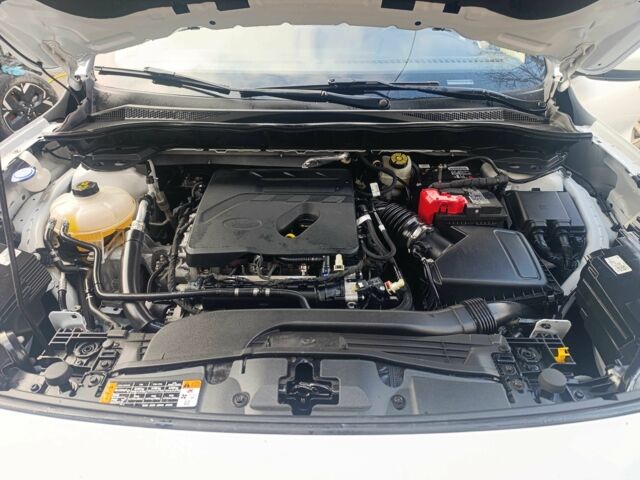 Белый Форд Эскейп, объемом двигателя 1.5 л и пробегом 108 тыс. км за 15500 $, фото 7 на Automoto.ua