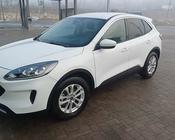 Белый Форд Эскейп, объемом двигателя 1.5 л и пробегом 50 тыс. км за 18200 $, фото 5 на Automoto.ua