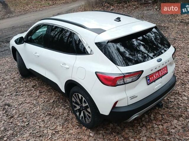 Білий Форд Ескейп, об'ємом двигуна 2 л та пробігом 58 тис. км за 19000 $, фото 6 на Automoto.ua
