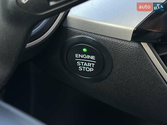 Белый Форд Эскейп, объемом двигателя 1.5 л и пробегом 110 тыс. км за 15999 $, фото 38 на Automoto.ua