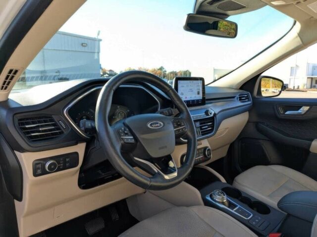 Белый Форд Эскейп, объемом двигателя 2.5 л и пробегом 42 тыс. км за 14000 $, фото 10 на Automoto.ua