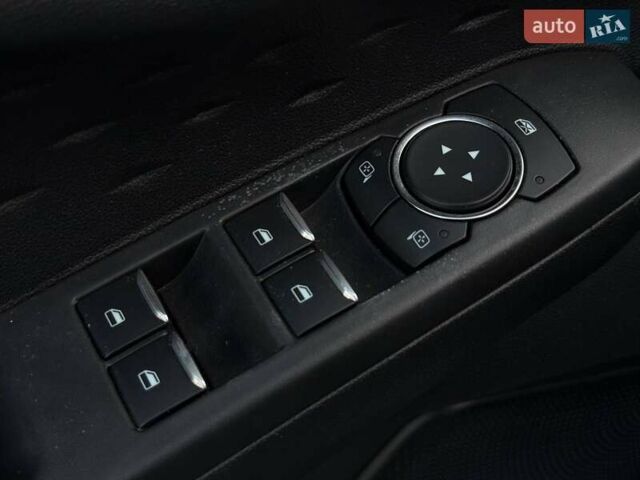 Білий Форд Ескейп, об'ємом двигуна 2.5 л та пробігом 60 тис. км за 19500 $, фото 23 на Automoto.ua