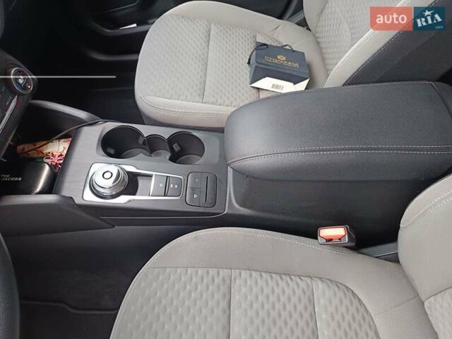 Белый Форд Эскейп, объемом двигателя 1.5 л и пробегом 129 тыс. км за 15500 $, фото 16 на Automoto.ua