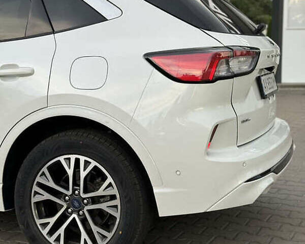 Белый Форд Эскейп, объемом двигателя 1.5 л и пробегом 81 тыс. км за 14500 $, фото 4 на Automoto.ua