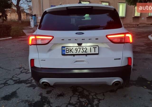 Белый Форд Эскейп, объемом двигателя 1.5 л и пробегом 93 тыс. км за 16500 $, фото 9 на Automoto.ua