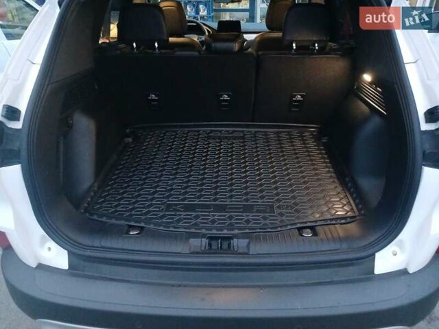 Білий Форд Ескейп, об'ємом двигуна 2 л та пробігом 58 тис. км за 19000 $, фото 14 на Automoto.ua