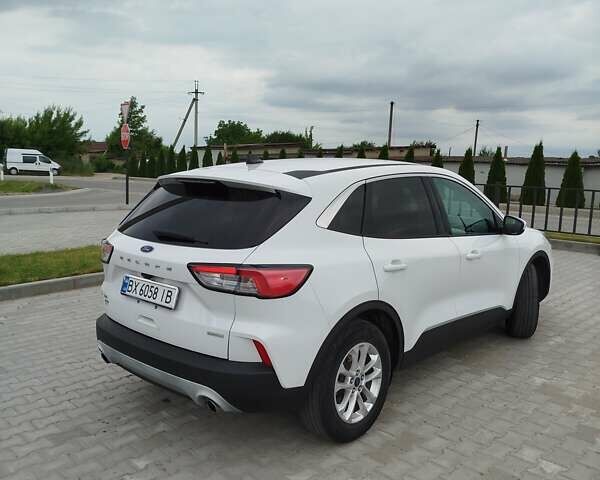 Білий Форд Ескейп, об'ємом двигуна 1.5 л та пробігом 79 тис. км за 15600 $, фото 7 на Automoto.ua