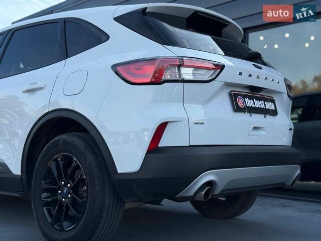 Білий Форд Ескейп, об'ємом двигуна 2.5 л та пробігом 60 тис. км за 19500 $, фото 10 на Automoto.ua