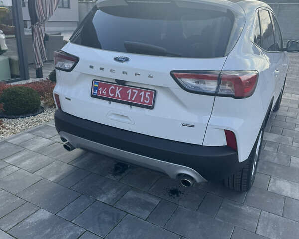 Белый Форд Эскейп, объемом двигателя 2.5 л и пробегом 60 тыс. км за 21000 $, фото 19 на Automoto.ua