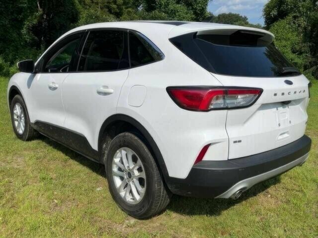 Білий Форд Ескейп, об'ємом двигуна 2.5 л та пробігом 25 тис. км за 14400 $, фото 4 на Automoto.ua