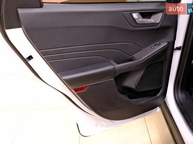 Белый Форд Эскейп, объемом двигателя 1.5 л и пробегом 127 тыс. км за 16900 $, фото 32 на Automoto.ua