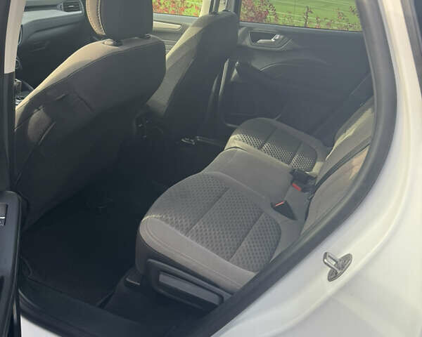 Белый Форд Эскейп, объемом двигателя 2.5 л и пробегом 60 тыс. км за 21000 $, фото 38 на Automoto.ua