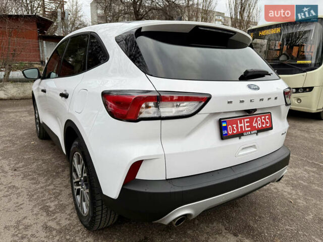 Білий Форд Ескейп, об'ємом двигуна 1.5 л та пробігом 149 тис. км за 14300 $, фото 17 на Automoto.ua
