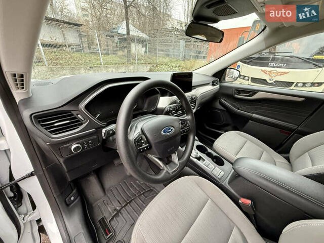 Білий Форд Ескейп, об'ємом двигуна 1.5 л та пробігом 149 тис. км за 14300 $, фото 20 на Automoto.ua